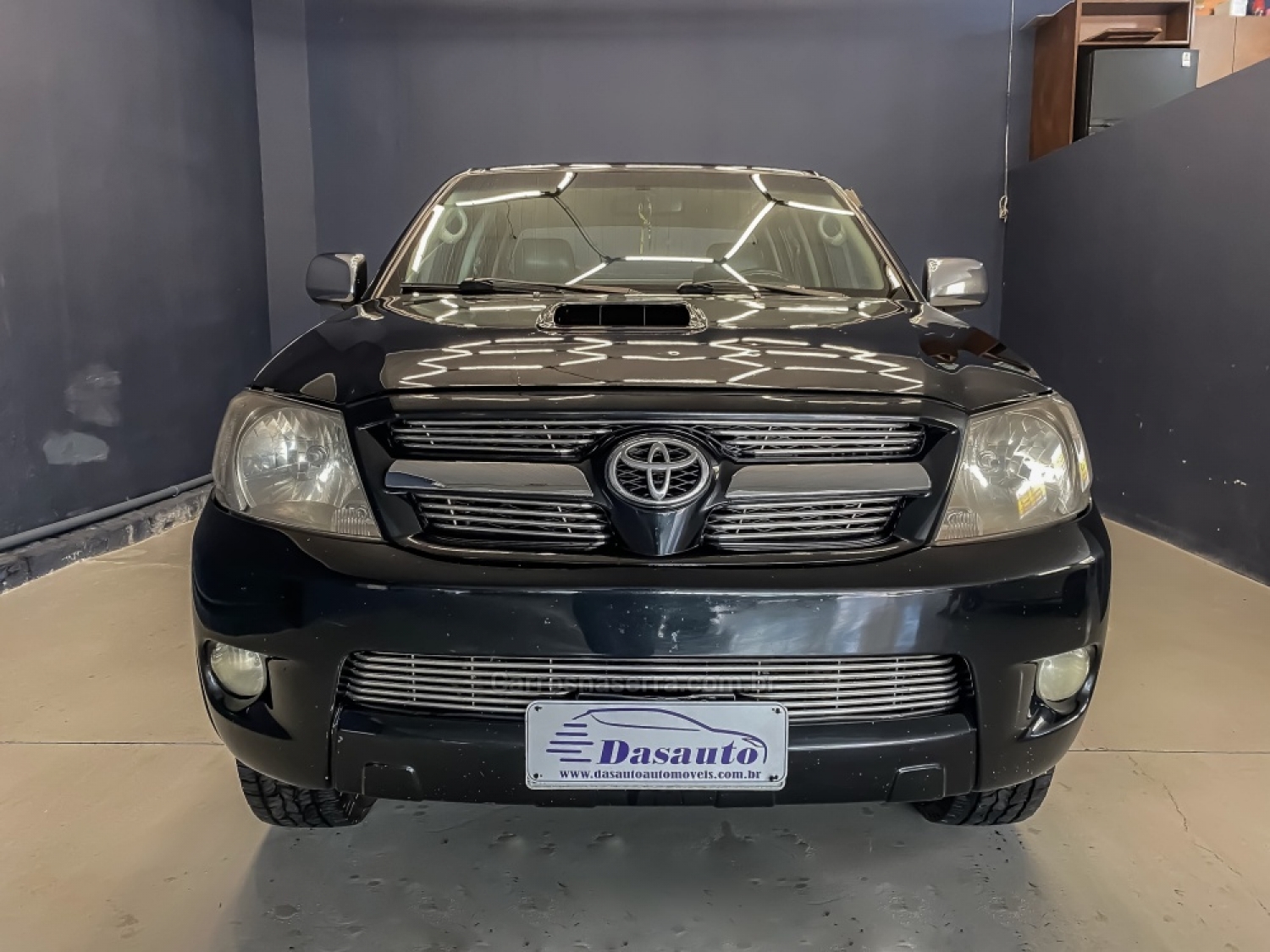 TOYOTA - HILUX - 2008/2008 - Preta - R$ 110.000,00