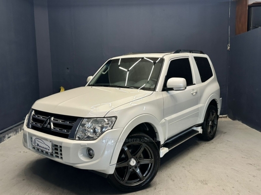 MITSUBISHI - PAJERO FULL - 2012/2013 - Branca - R$ 120.000,00