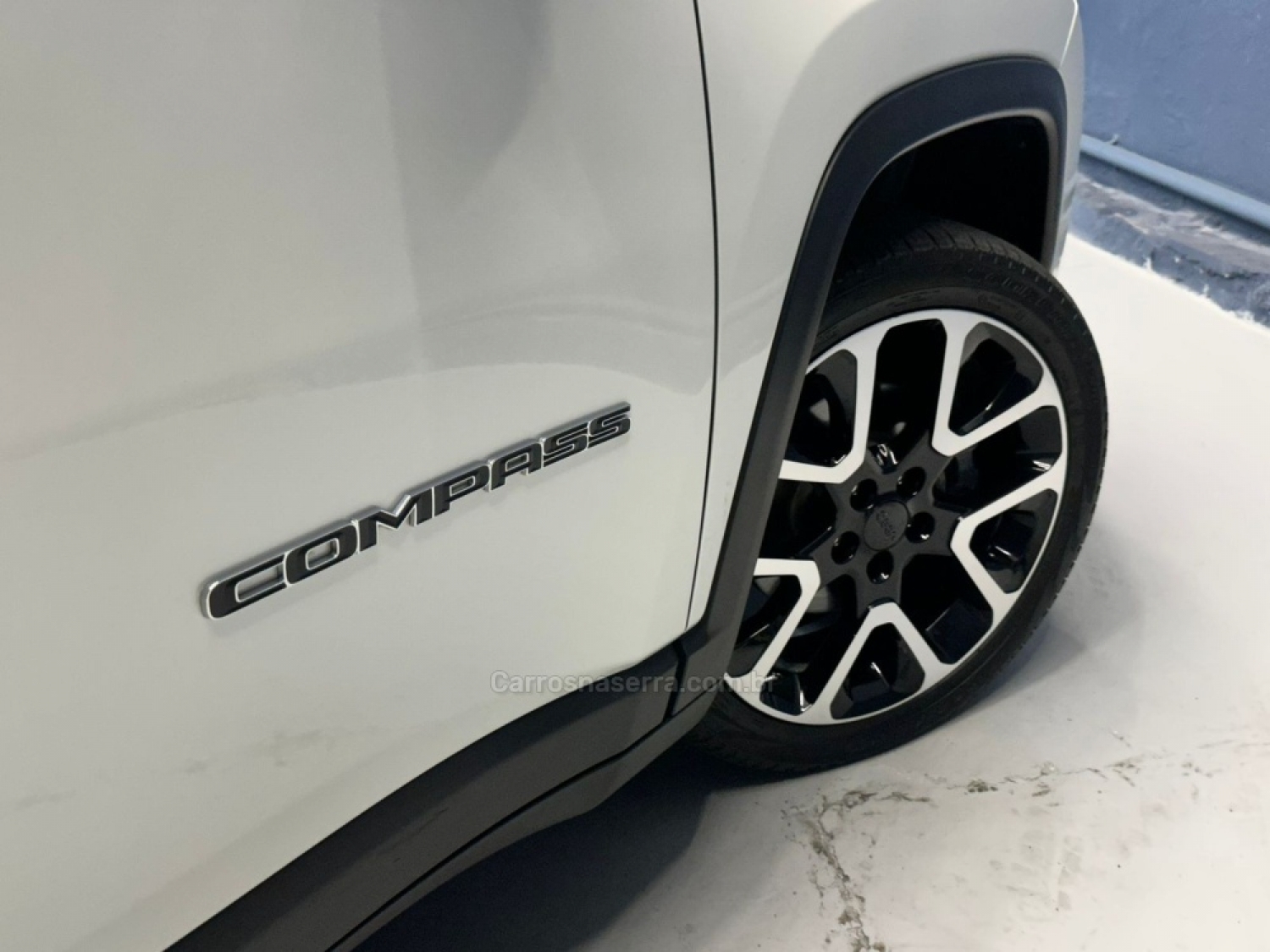 JEEP - COMPASS - 2019/2019 - Branca - R$ 113.000,00