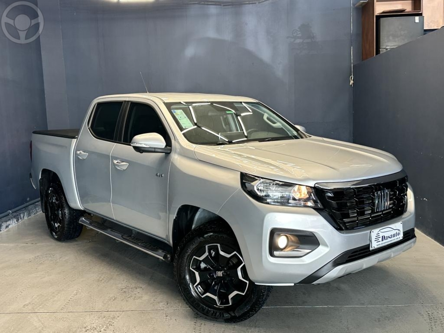 FIAT - TITANO 2.2 VOLCANO TURBO 4X4 DIESEL 4P AUTOMÁTICO - 2024/2025 - PRATA - R$ 215.000,00