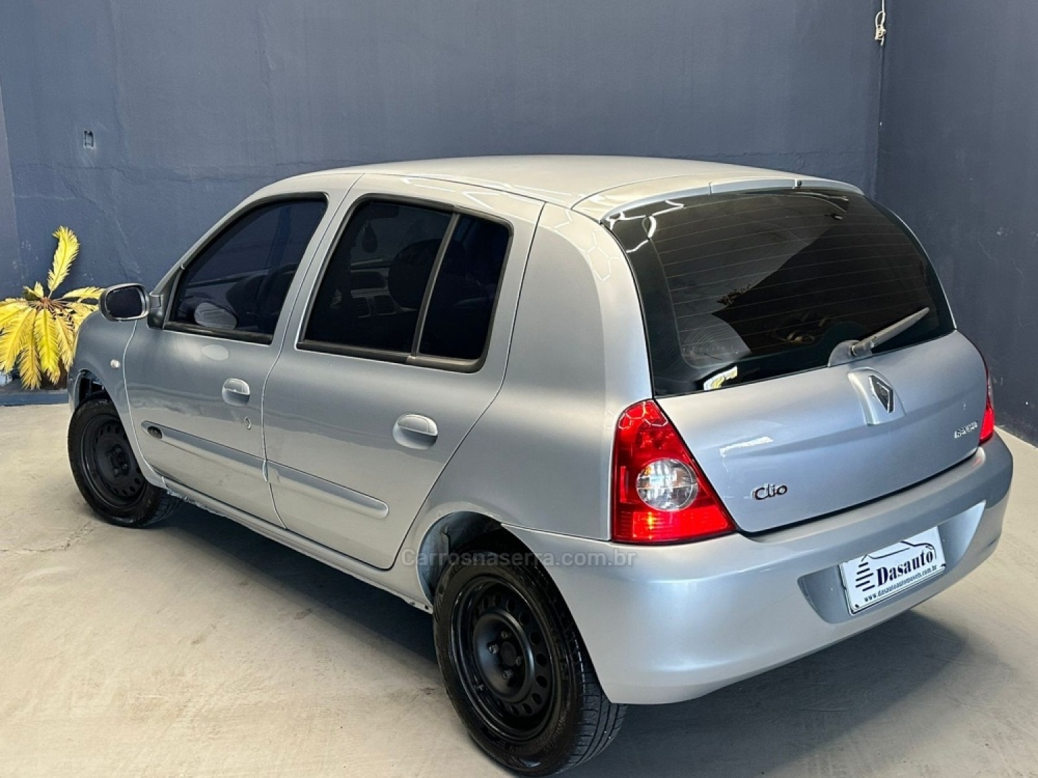 RENAULT - CLIO - 2006/2007 - Prata - R$ 17.000,00