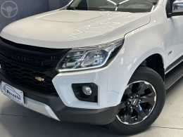 CHEVROLET - S10 2.8 HIGH COUNTRY 4X4 CD 16V TURBO DIESEL 4P AUTOMÁTICO - 2021/2022 - BRANCA - R$ 218.000,00