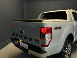 FORD - RANGER - 2020/2021 - Prata - R$ 187.800,00