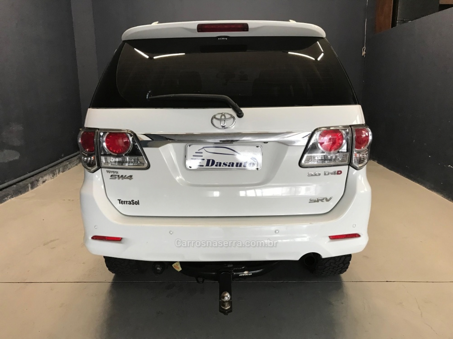 TOYOTA - HILUX SW4 - 2015/2015 - Branca - Sob Consulta