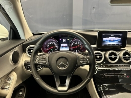 MERCEDES-BENZ - C 180 1.6 CGI COUPE 16V TURBO 2P AUTOMÁTICO - 2017/2018 - BRANCA - R$ 158.000,00