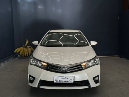 TOYOTA - COROLLA - 2015/2016 - Branca - R$ 88.000,00