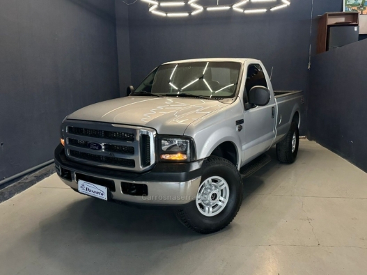 FORD - F-250 - 2006/2007 - Prata - R$ 158.000,00