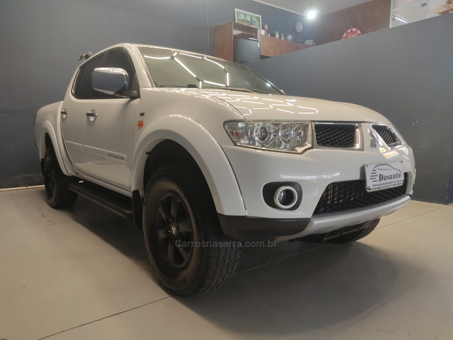 MITSUBISHI - L200 TRITON - 2012/2013 - Branca - R$ 118.000,00