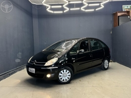 CITROËN - XSARA 1.6 I PICASSO EXCLUSIVE 16V FLEX 4P MANUAL - 2011/2012 - PRETA - R$ 33.000,00