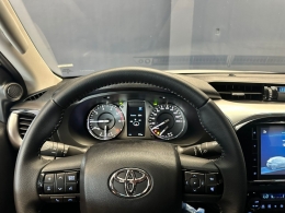 TOYOTA - HILUX - 2025/2025 - Branca - Sob Consulta