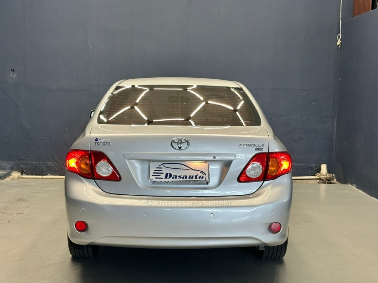 TOYOTA - COROLLA - 2011/2011 - Prata - R$ 58.000,00