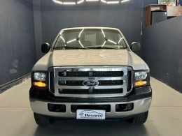 FORD - F-250 - 2006/2007 - Prata - R$ 158.000,00