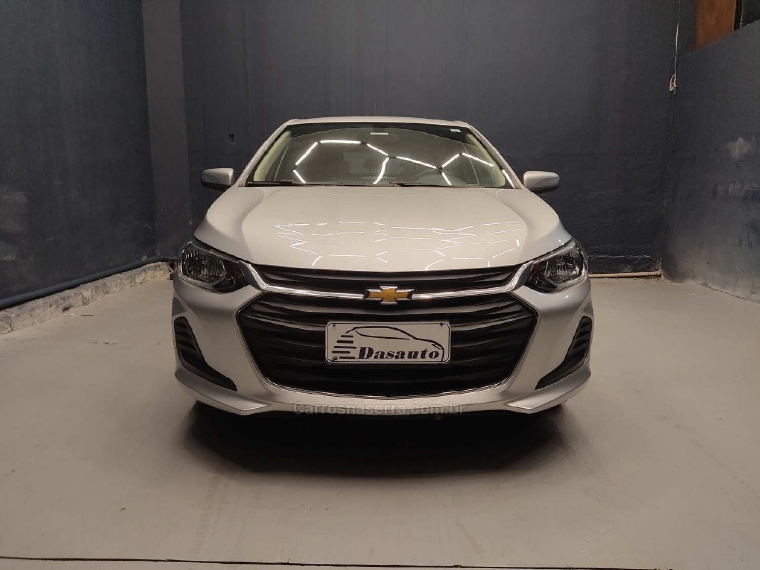 CHEVROLET - ONIX - 2021/2022 - Prata - R$ 74.800,00