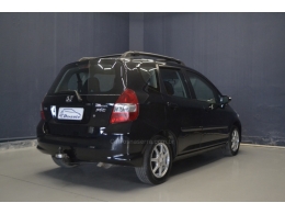 HONDA - FIT - 2006/2007 - Preta - R$ 30.000,00