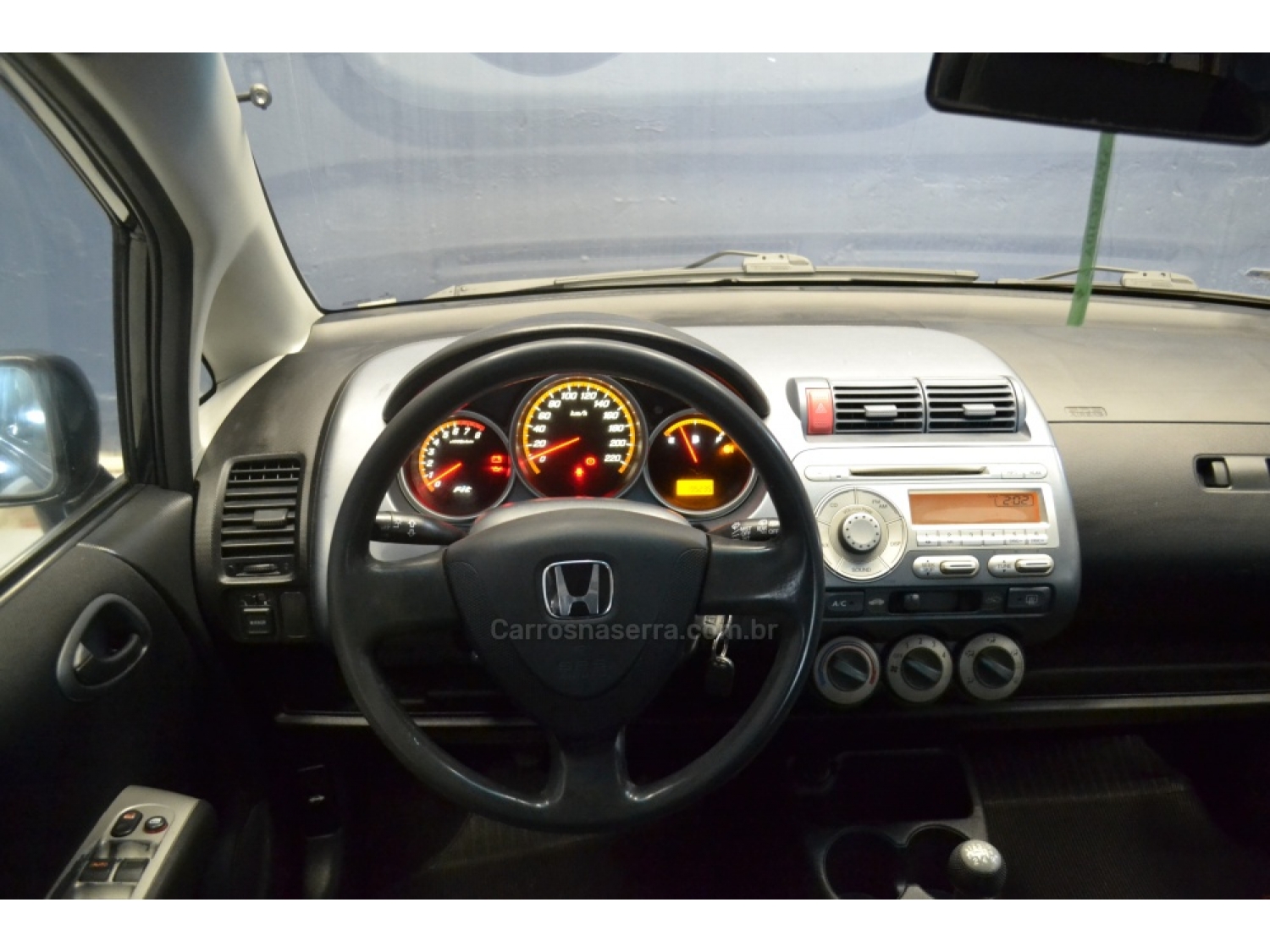 HONDA - FIT - 2006/2007 - Preta - R$ 30.000,00