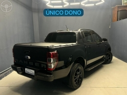 FORD - RANGER 2.2 BLACK 4X2 CD 16V DIESEL 4P AUTOMÁTICO - 2021/2022 - PRETA - R$ 168.000,00