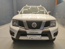 NISSAN - FRONTIER - 2013/2014 - Branca - R$ 113.000,00