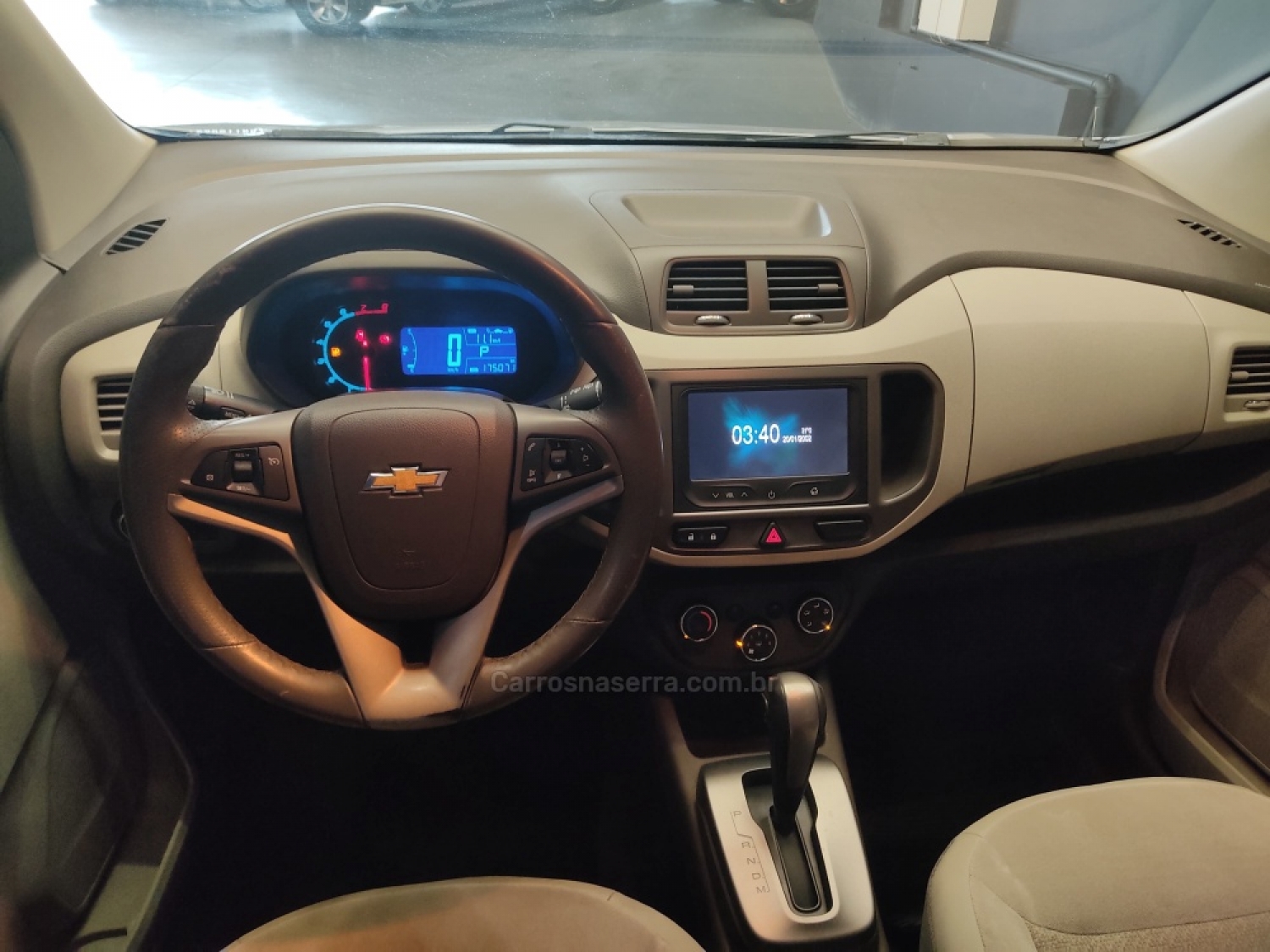 CHEVROLET - SPIN - 2013/2014 - Prata - R$ 55.000,00