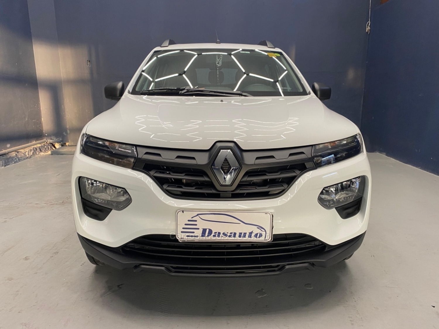 RENAULT - KWID - 2023/2024 - Branca - R$ 58.000,00