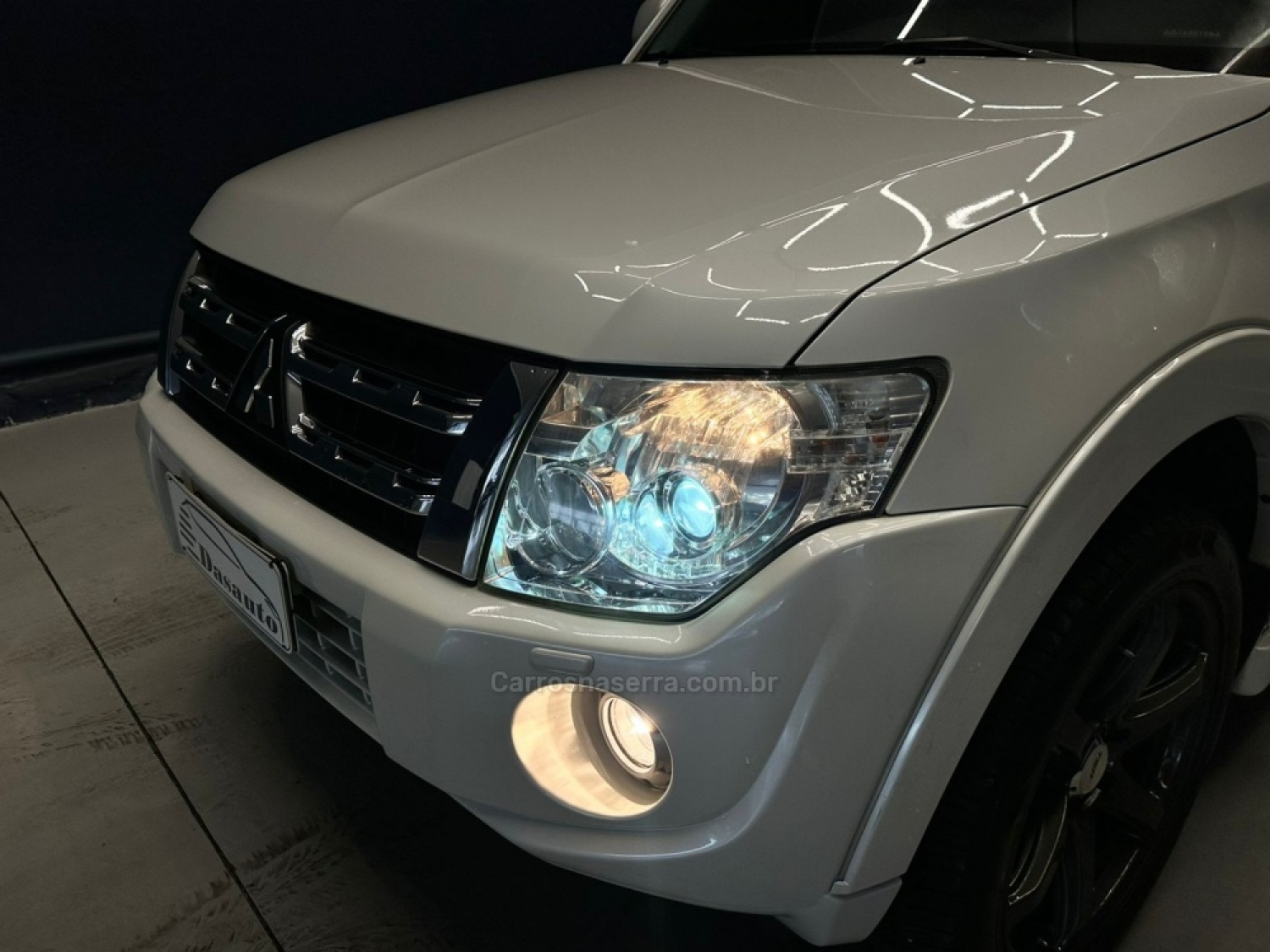 MITSUBISHI - PAJERO FULL - 2012/2013 - Branca - R$ 120.000,00