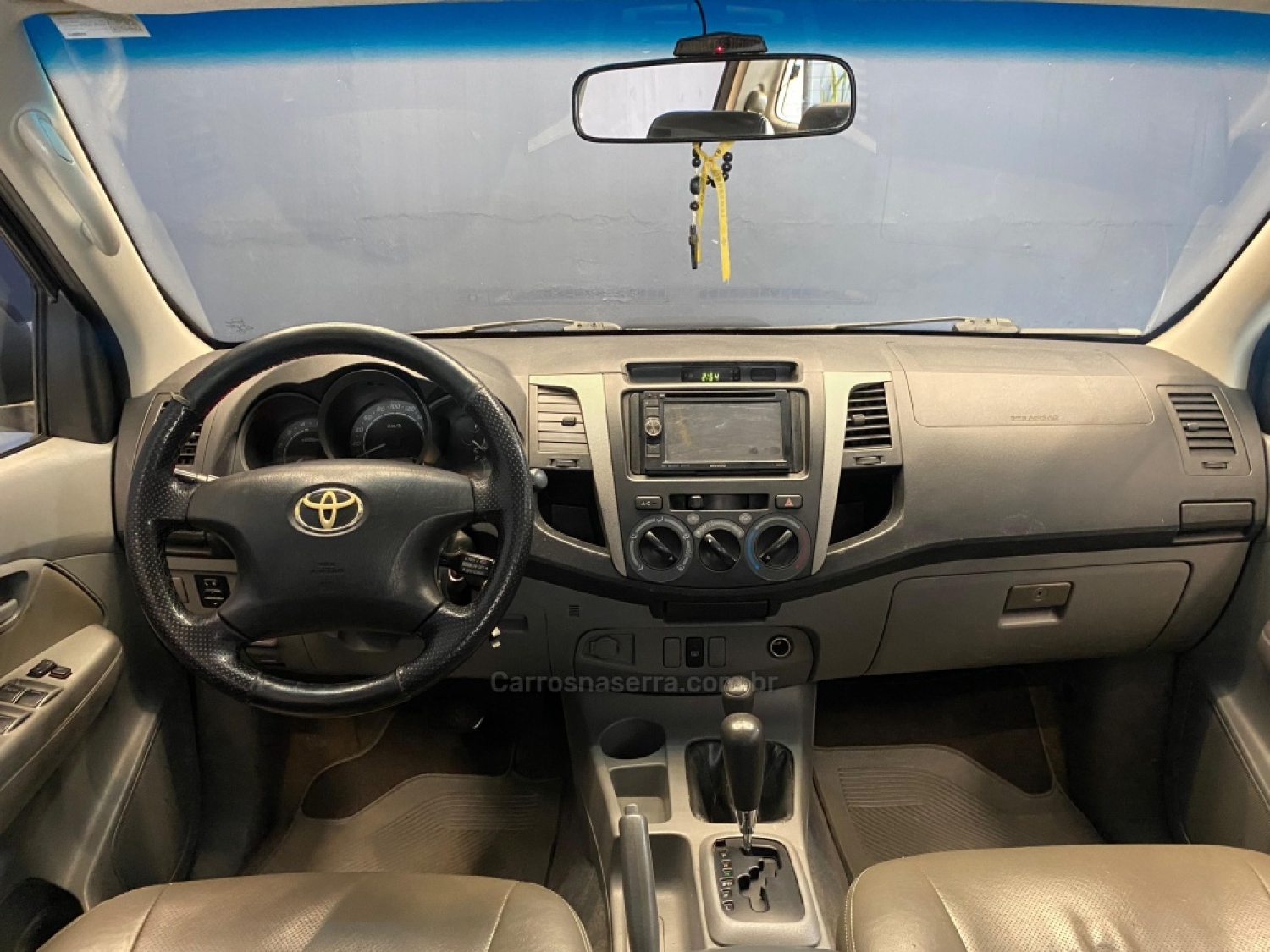 TOYOTA - HILUX - 2008/2008 - Preta - R$ 110.000,00