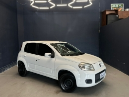 FIAT - UNO - 2012/2013 - Branca - R$ 35.000,00