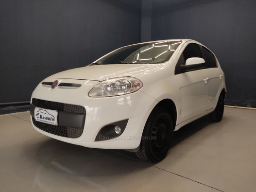 FIAT - PALIO - 2012/2013 - Branca - R$ 35.800,00