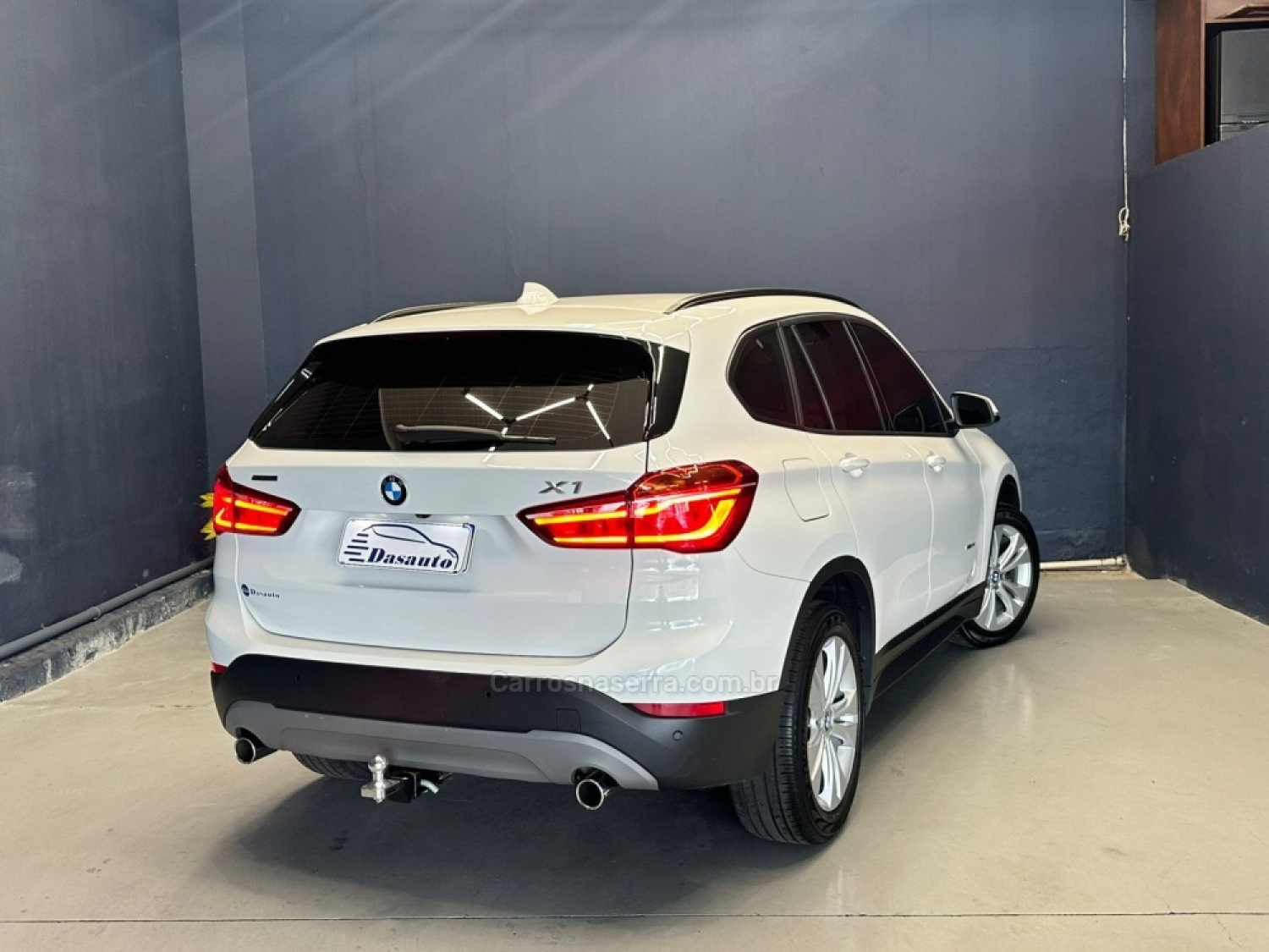 BMW - X1 - 2017/2018 - Branca - R$ 137.000,00