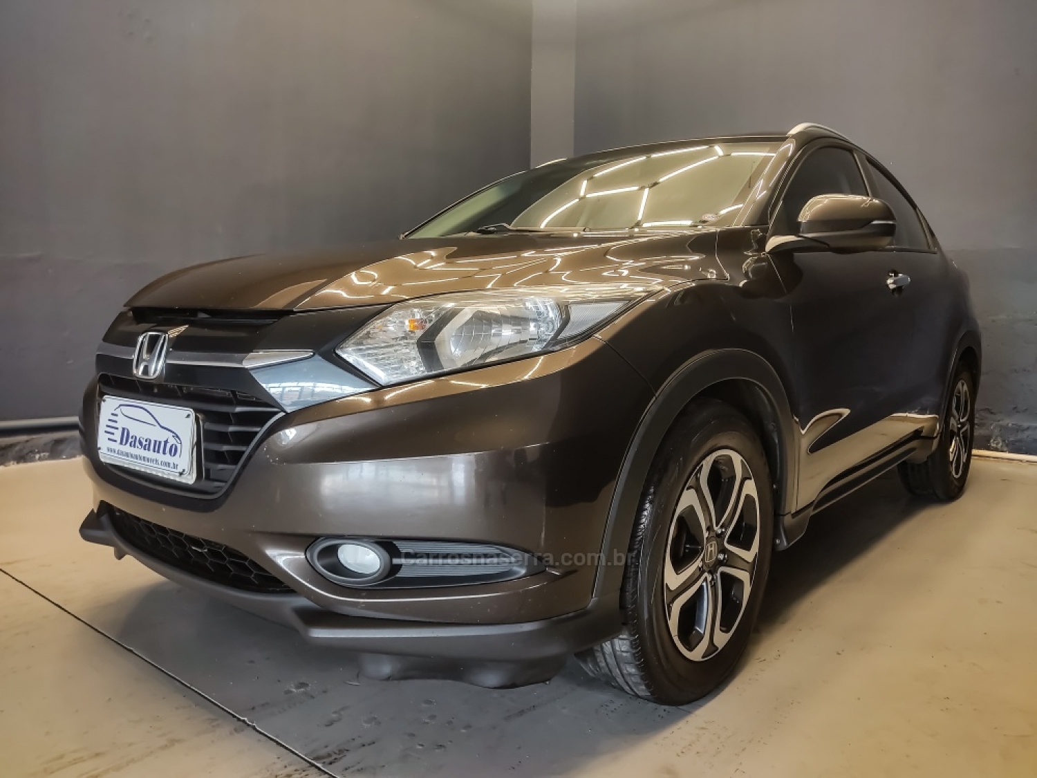 HONDA - HR-V - 2015/2016 - Marrom - R$ 88.800,00