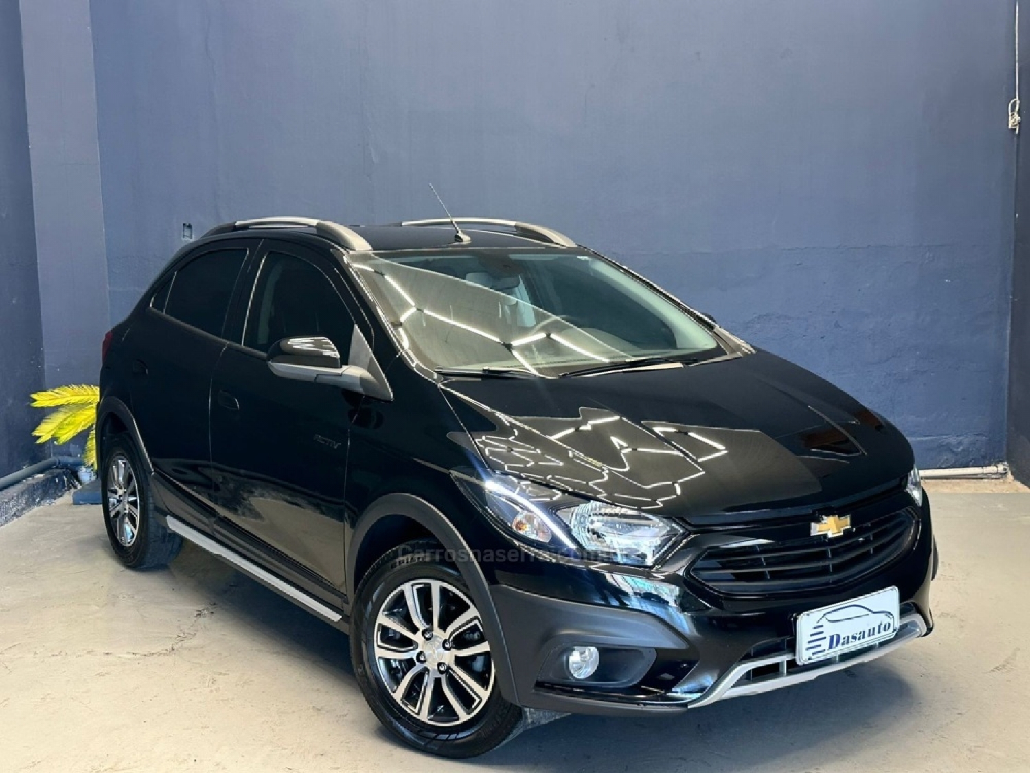 CHEVROLET - ONIX - 2017/2017 - Preta - R$ 75.000,00