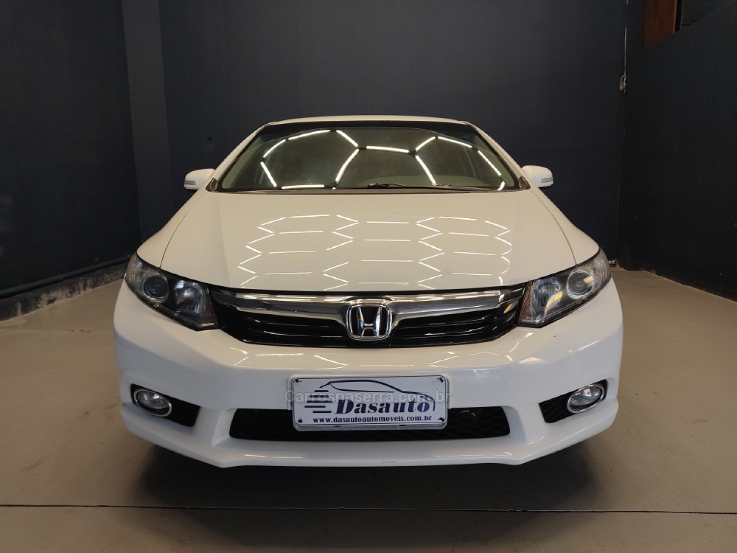 HONDA - CIVIC - 2013/2014 - Branca - R$ 72.000,00