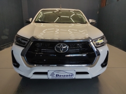 TOYOTA - HILUX - 2017/2018 - Branca - R$ 198.000,00