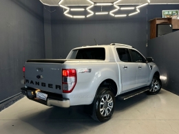 FORD - RANGER - 2020/2021 - Prata - R$ 187.800,00