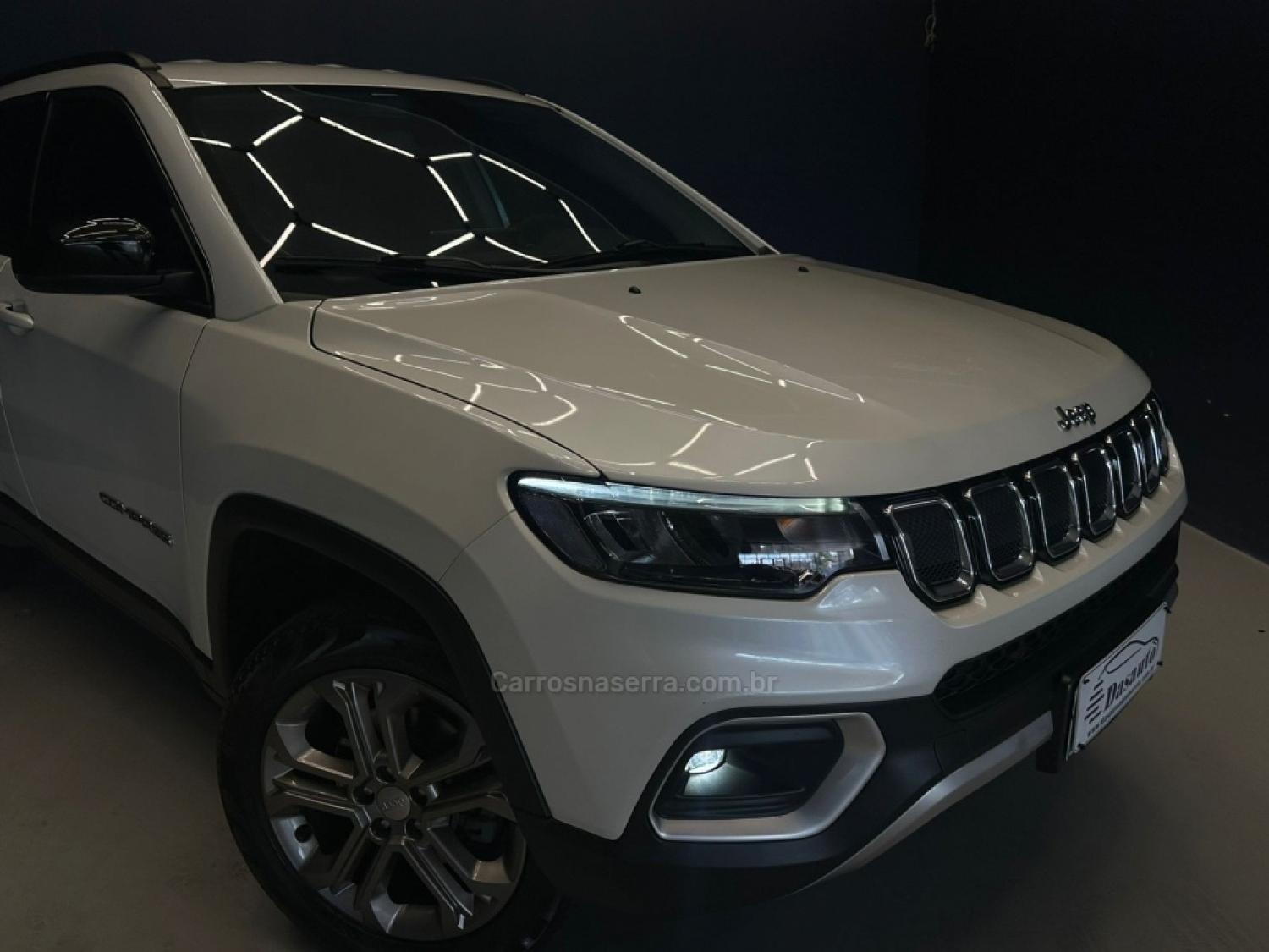 JEEP - COMPASS - 2022/2023 - Branca - R$ 179.800,00