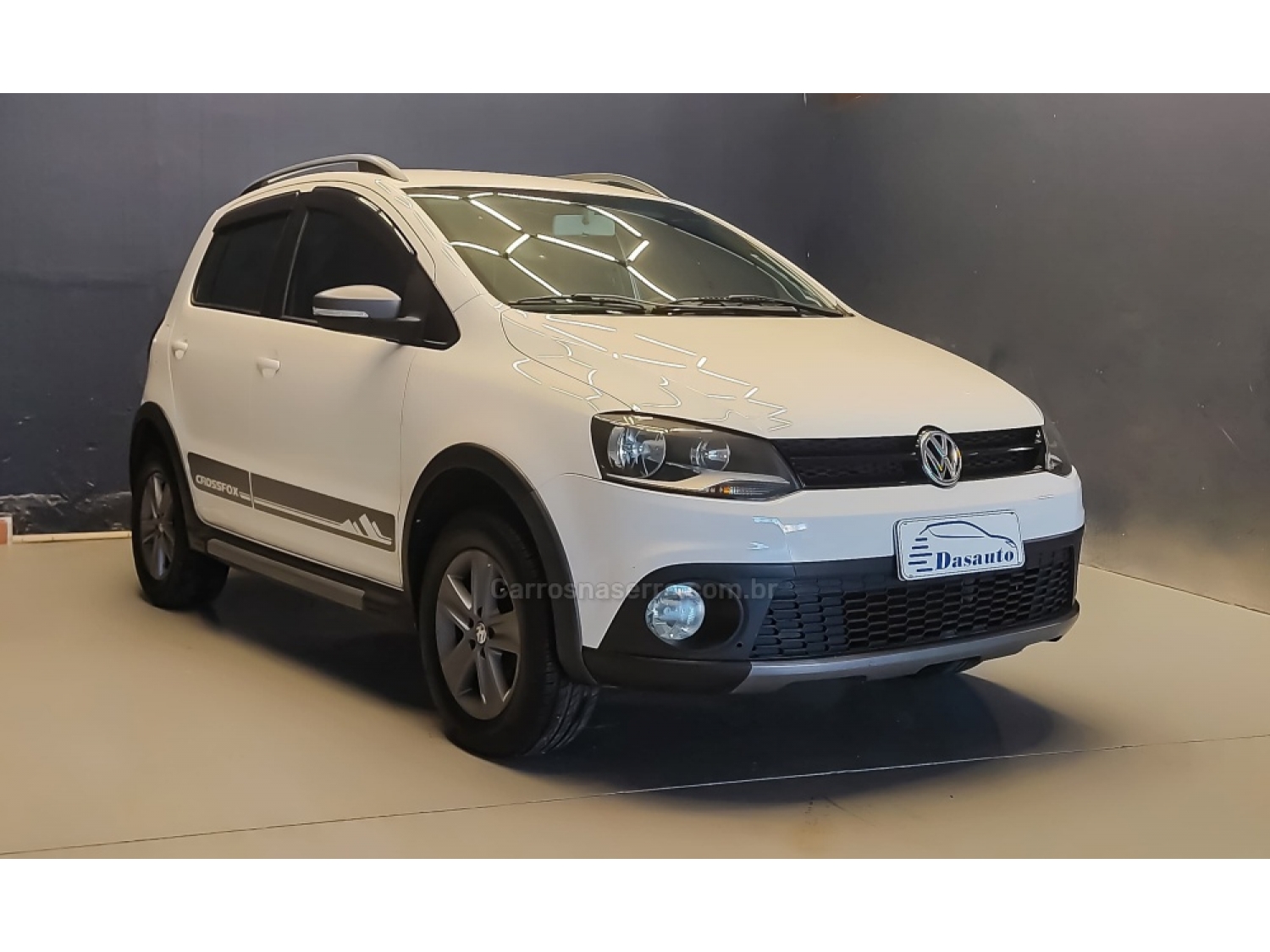 VOLKSWAGEN - CROSSFOX - 2012/2012 - Branca - R$ 45.000,00