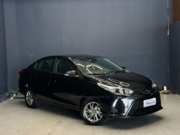 TOYOTA - YARIS - 2024/2025 - Preta - R$ 118.000,00