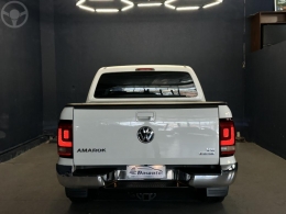 VOLKSWAGEN - AMAROK 3.0 V6 TDI HIGHLINE CD DIESEL 4MOTION AUTOMÁTICO - 2019/2019 - BRANCA - R$ 153.000,00